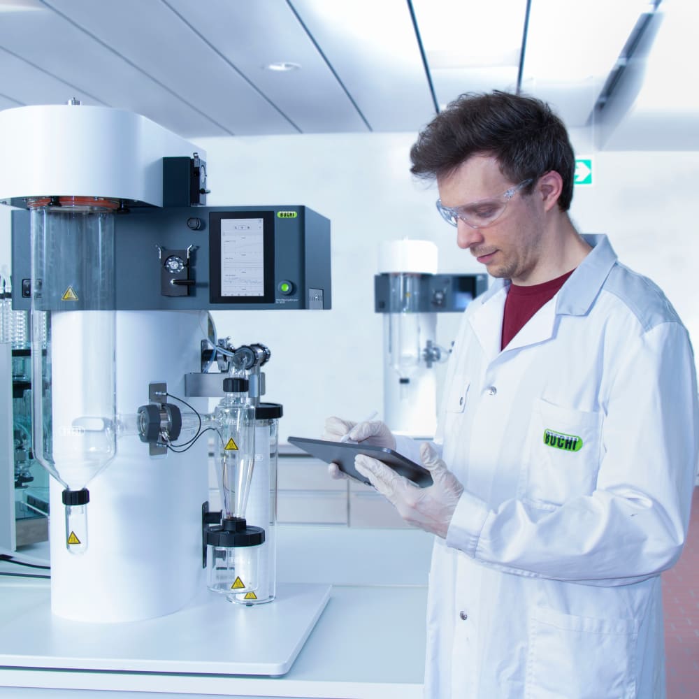 Man_Laboratory_S-300_01.tiff